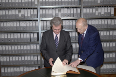 Cesar-Antonio-Molina-Ministro-de-Cultura