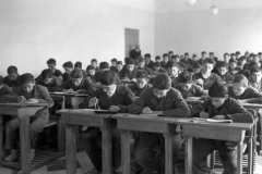 EDUCACION - ESCOLARES Y MAESTROS I