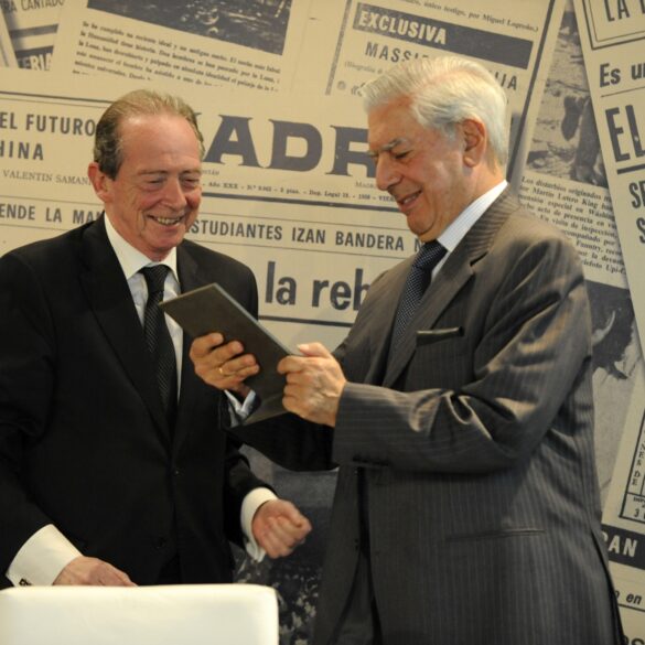 José Manuel Blecua y Mario Vargas Llosa