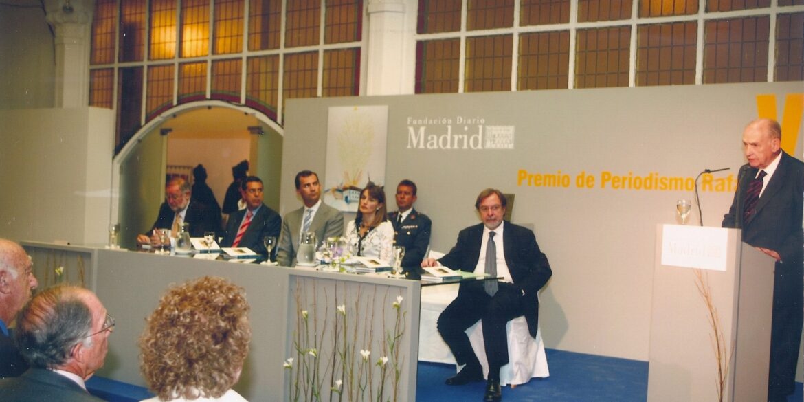 Antonio Fontán durante sus palabras